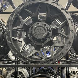 17x9 RINES Y LLANTAS NUEVAS 