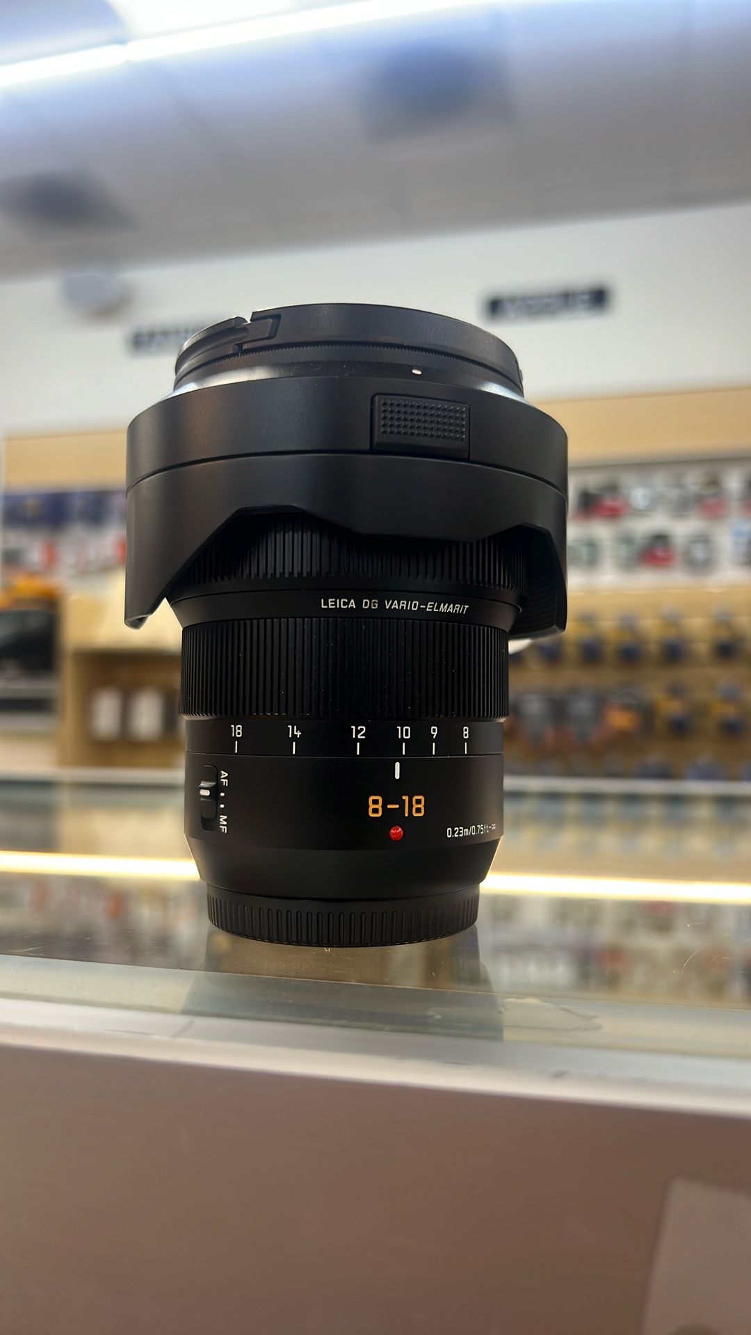 Panasonic Leica DG Vario-Elmarit 8-18mm f/2.8
