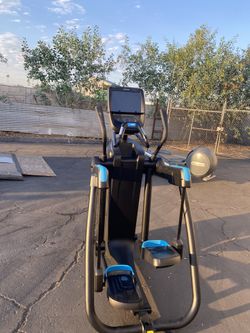 PRECOR 885 AMT With P82 Console