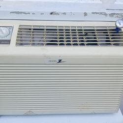 Hot Weather Special 5000 BTU WINDOW UNIT NO SIDE FLAPS 