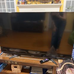 Sharp Roku Smart tv 43inch 
