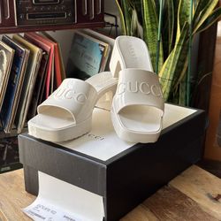 Women’s Gucci Mystic White Rubber Slides Size 41