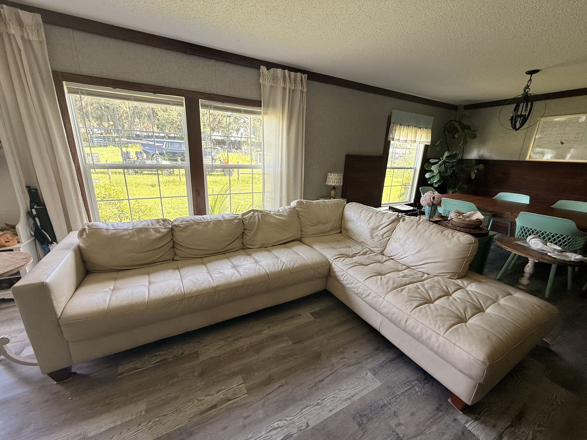 Cream Leather Sectional Sofa - 6 seats