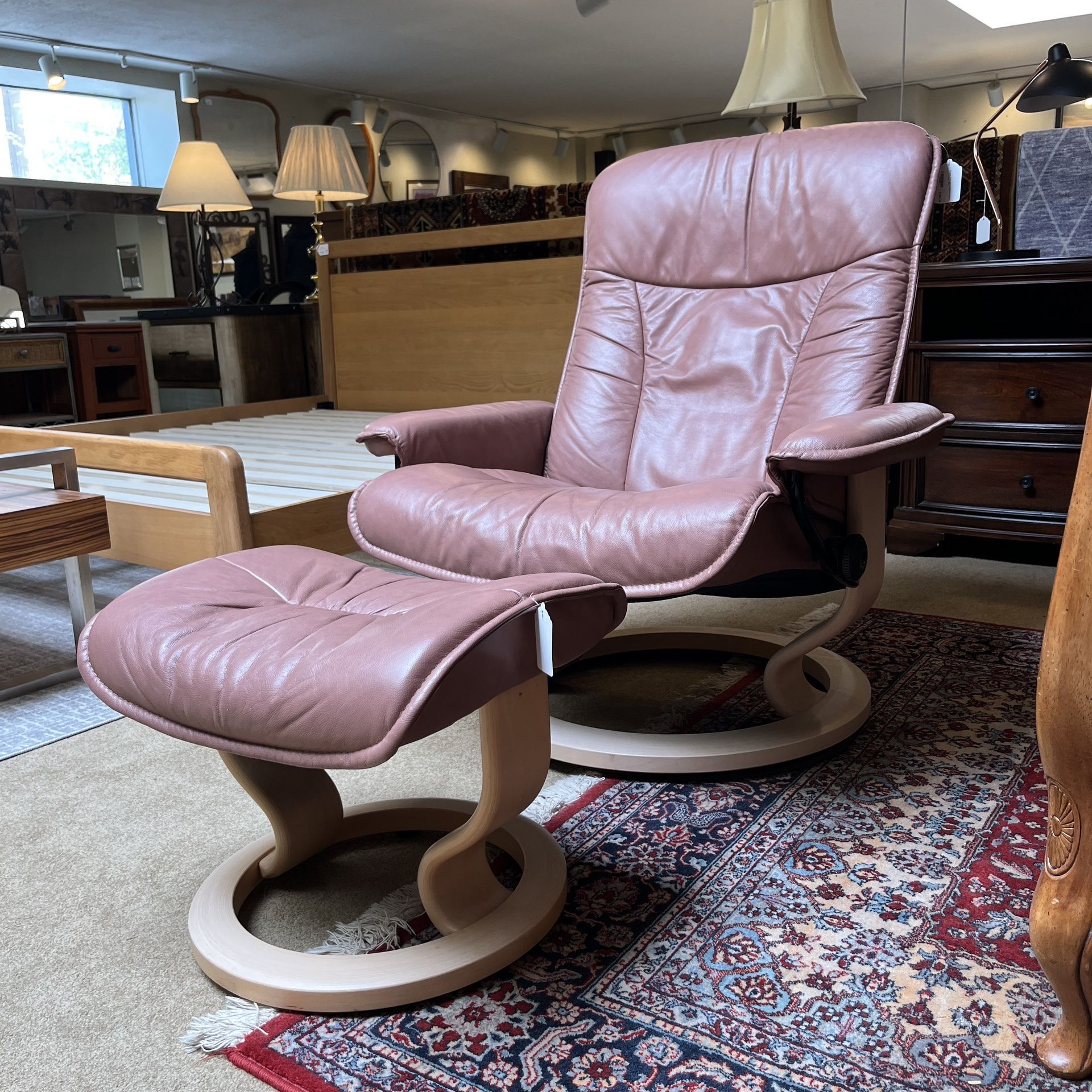 Blush Pink Stressless Chair W Ottoman