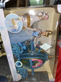 Cinderella carriage And Doll