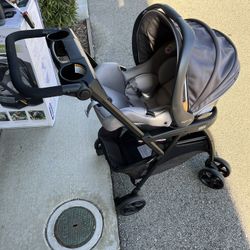 Chicco KeyFit 35 Zip  Infant Car Seat+ Chicco Caddy BUNDLE!!! Model Without Toxic Chemicals- Used 4 Times Only In A Second Car- LIKE NEW -NO Accidents