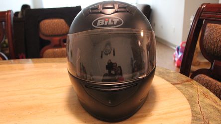 Bilt motorcycle helmet/ good condition/ size medium