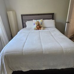 Queen Size Bed Set With Dresser