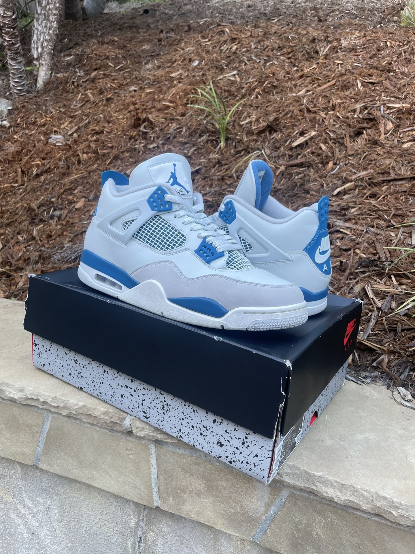 Size 13 - Jordan 4 Military Blue - VNDS (Worn Once)