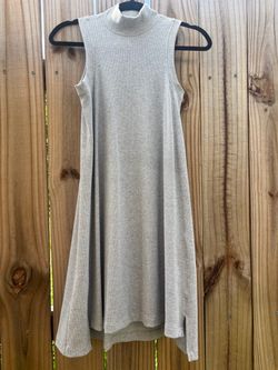 Lululemon Gone for Week Gray Dress Side Slits Ribbed Travel  Sporty Womens XS