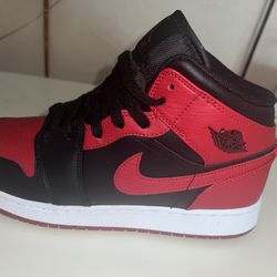 Air Jordan 1 Mid