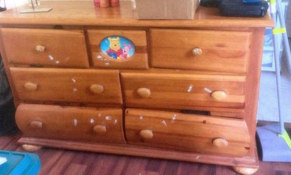 Winnie the Pooh 7 Door Dresser
