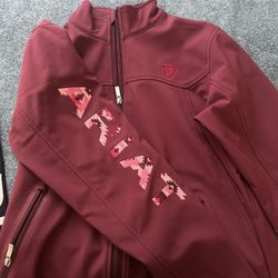 Woman Ariat  M Jackets 