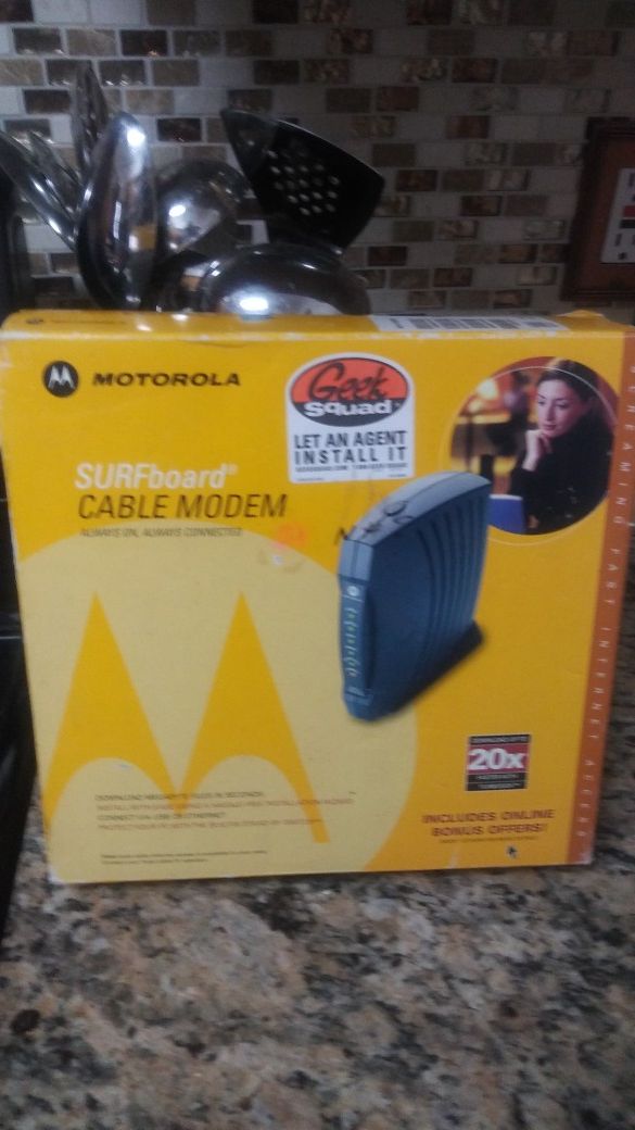 MOTOROLA internet router ( brand new in the box )