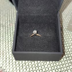 14 gold band with marquee natural diamond