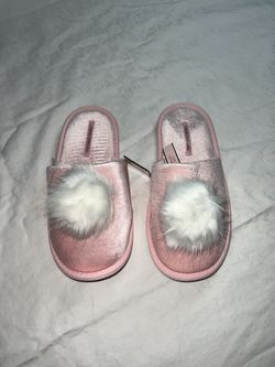 Victoria Secret Slippers Size L