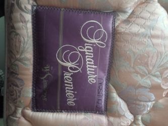 Queen mattress. good shape $10