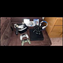 PS4 + VR + Games + Headset + Controllers