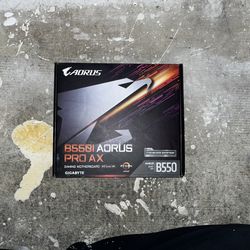 GIGABYTE B550i AORUS PRO AX