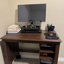 Computer Desk & TV Stand – Great Condition
