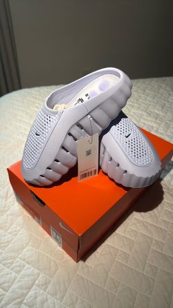 Nike mind sandals women