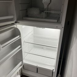 Roper Refrigerator 