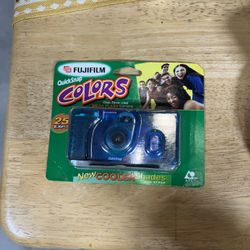 SEALED FUJIFILM QUICKSNAP FLASH DISPOSIBLE CAMERAS NEXIA 800 FILM expired 11/05