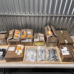 NEW Cabinet Drawer Pull **383 Pieces, $1 a Piece MUST TAKE ALL**