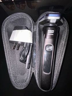 Philips Norelco 7000 Series Electric Shaver