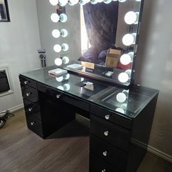 Brand New Vanity 9 Drawers Acrylic Style W/ XL Hollywood Mirror Bluetooth Speaker $1099