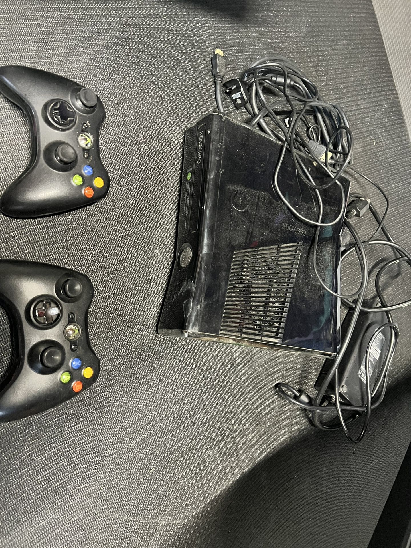 Xbox 360 Bundle With 15 Games!