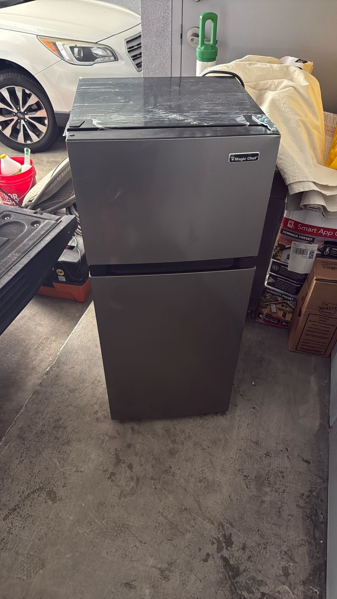 Magic Chef Refrigerator 