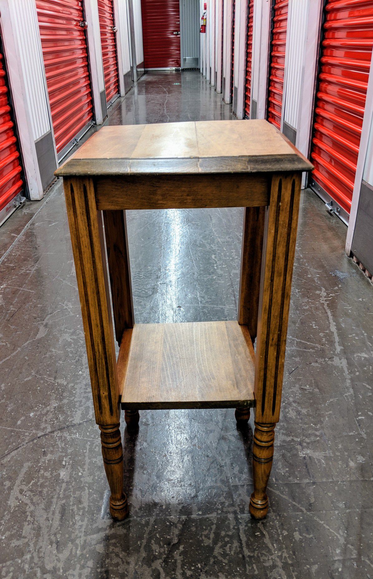 Vintage antique phone table, accent table, hall table in excellent condition.