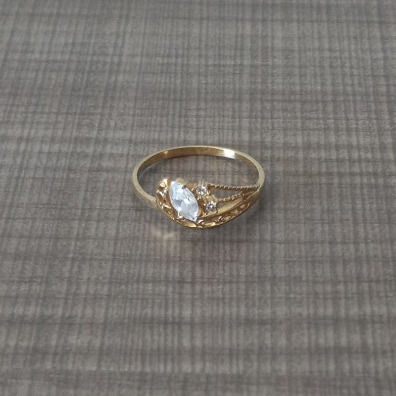Vintage Gold With Stone Ring