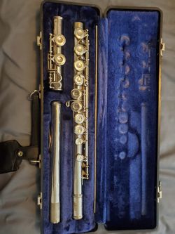 Artley 18-0 Silver Plated Flute With Case