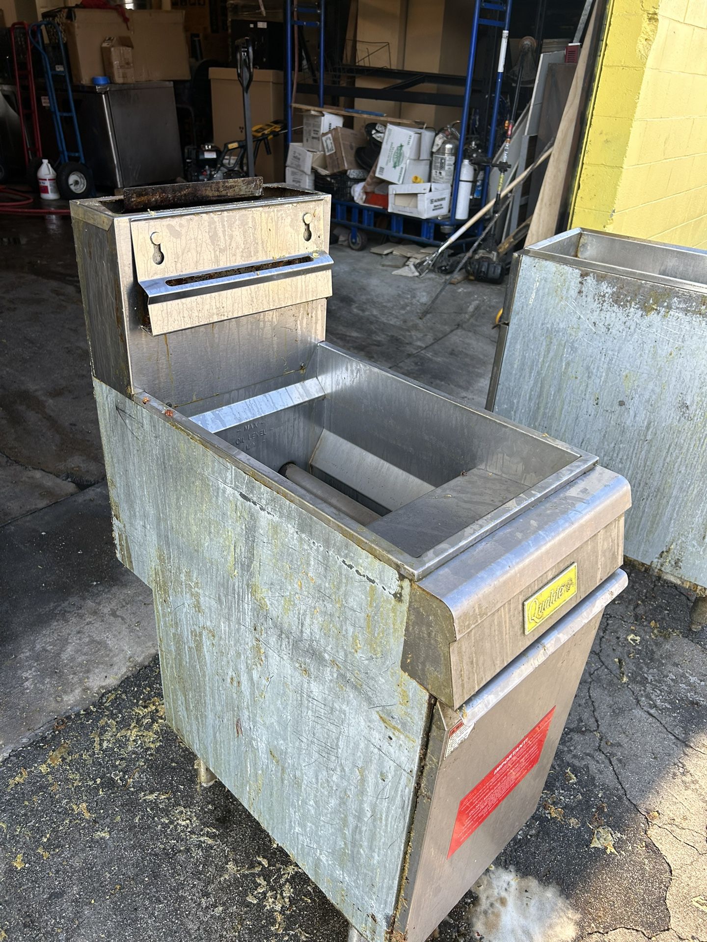 Qualite Deep Fryer for Sale in Monrovia, CA OfferUp