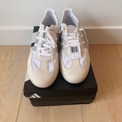 adidas Barreda Decode Cloud White Matte Silver Suede Lace-Up Low Top (never worn!)
