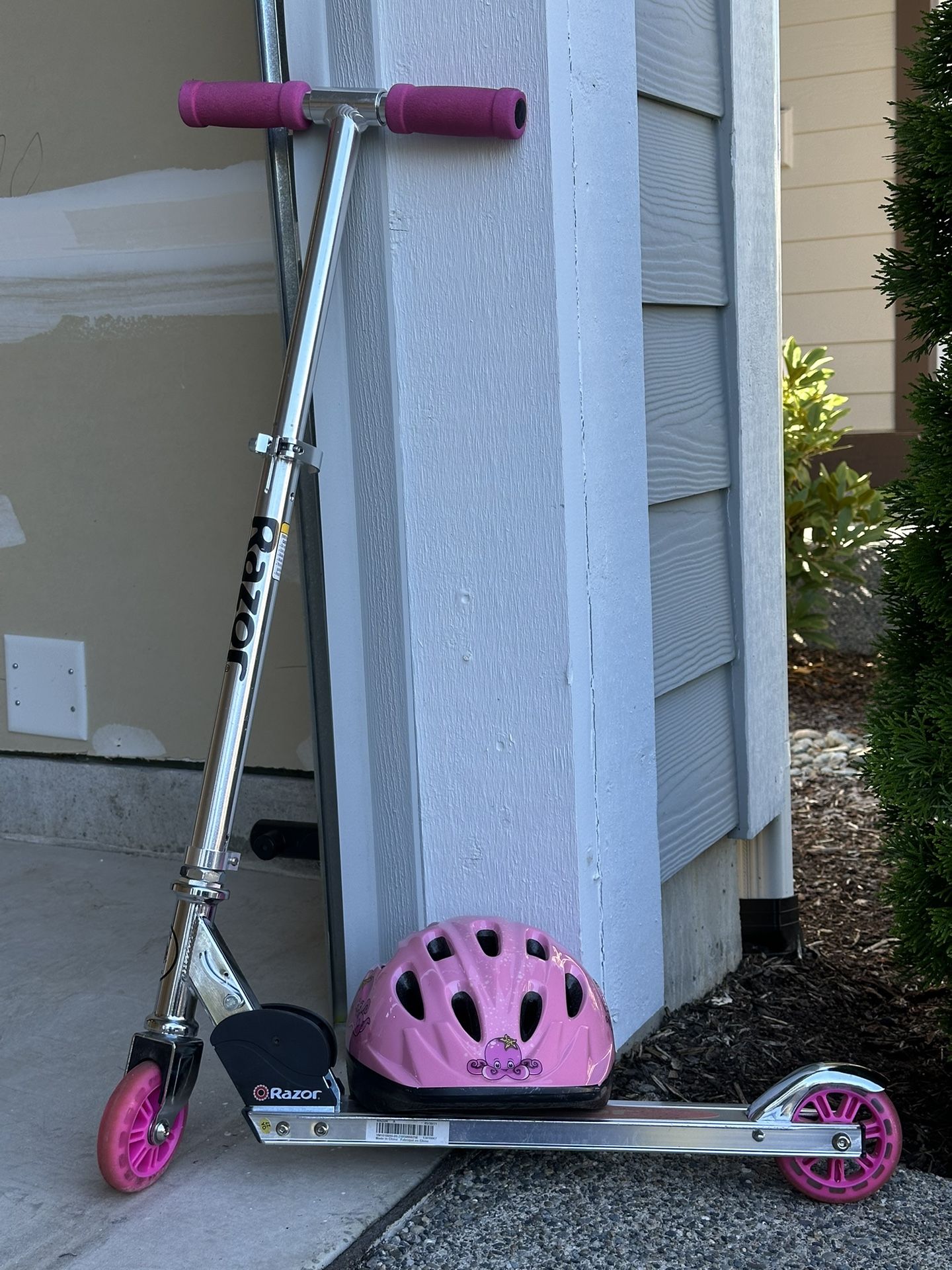Kids Scooter With Helmet