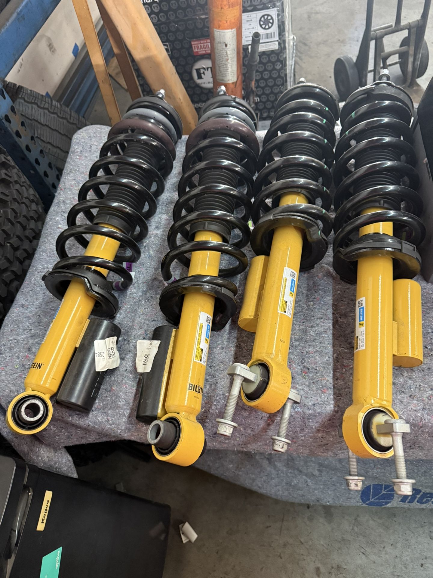 New Full Set Of Bilstein Shocks Off 2024 Ford Bronco