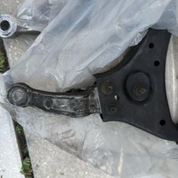 2006-2010 Hyundai Sonata Front Lower Control Arm Set