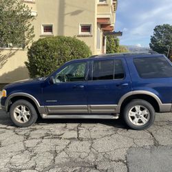 2005 Ford Explorer 