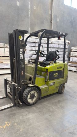 Clark forklift
