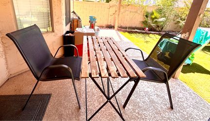 Outdoor patio table and chairs