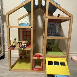 Melissa and Doug Dollhouse