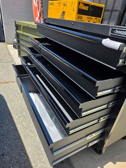 Husky 52"IN WORKBENCH Tool Chest Cabinet 3000 lbs heavy Duty