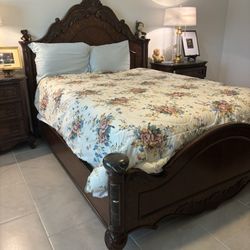 Queen Size Bedroom Set 
