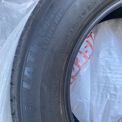 Michelin Latitude 235/60/r18 Used Tire Approx 40% From 18in Rim