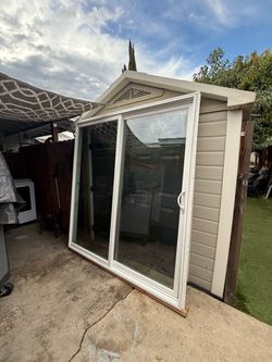 Sliding door