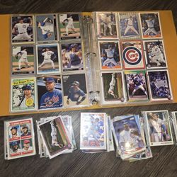 Lot of 300 + Assorted Chicago Cubs Baseball Cards Sandberg, Lee Smith, Rizzo, many rookies, 1st Bowman's, Chrome, Topps and more! 