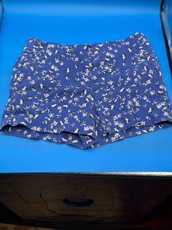 Banana Republic women’s chino shorts